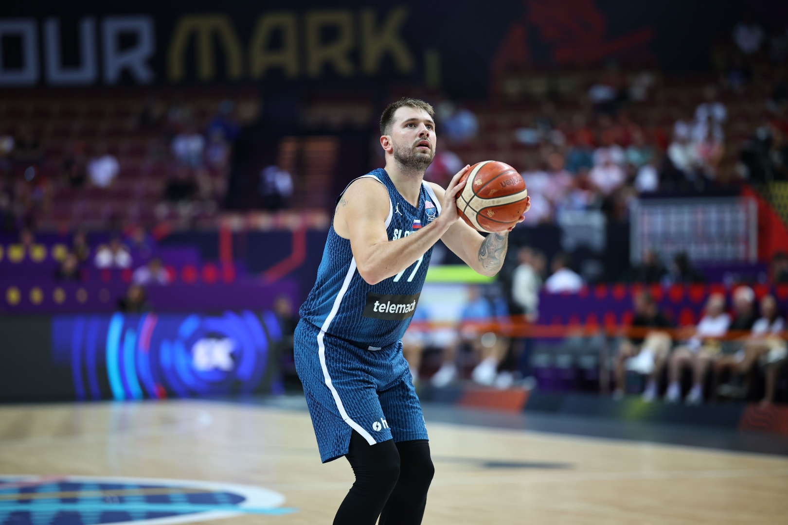 赛地聚焦：欧篮联今夜热度飙升，辽宁本钢篮板制胜，气氛紧张，球队文化再被提及的简单介绍