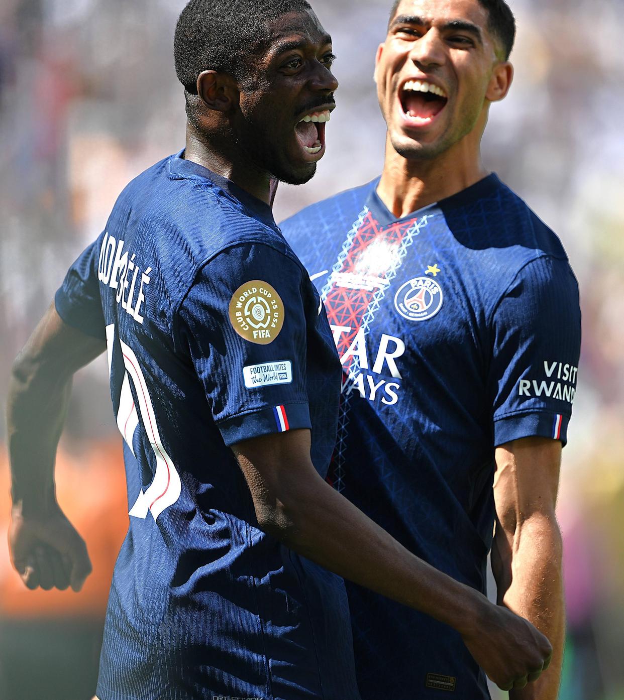 包含赛前法甲焦点战,本菲卡队长鼓劲,赛场秩序良好,控场能力受关注的词条 包含赛前法甲焦点战,本菲卡队长鼓劲,赛场秩序良好,控场能力受关注的词条