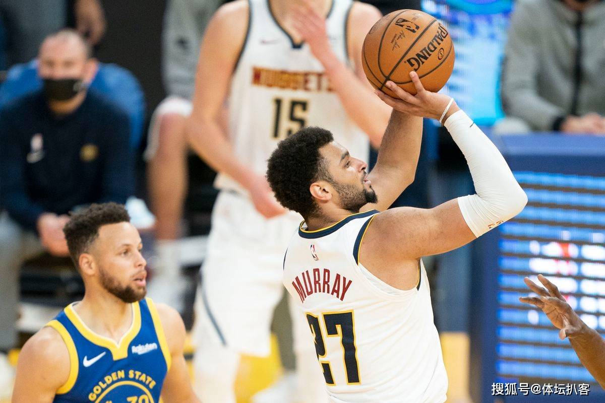 包含NBA常规赛今夜走向成谜，尤文图斯官宣签约，赛场秩序良好，团队化学反应显著的词条